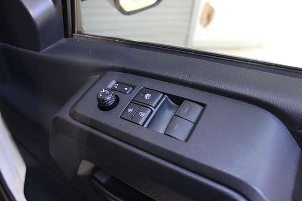 2019 Toyota Hiace Commuter GDH322R ELWB