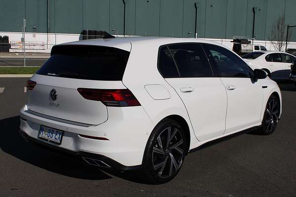2024 Volkswagen Golf 110TSI R-Line 8