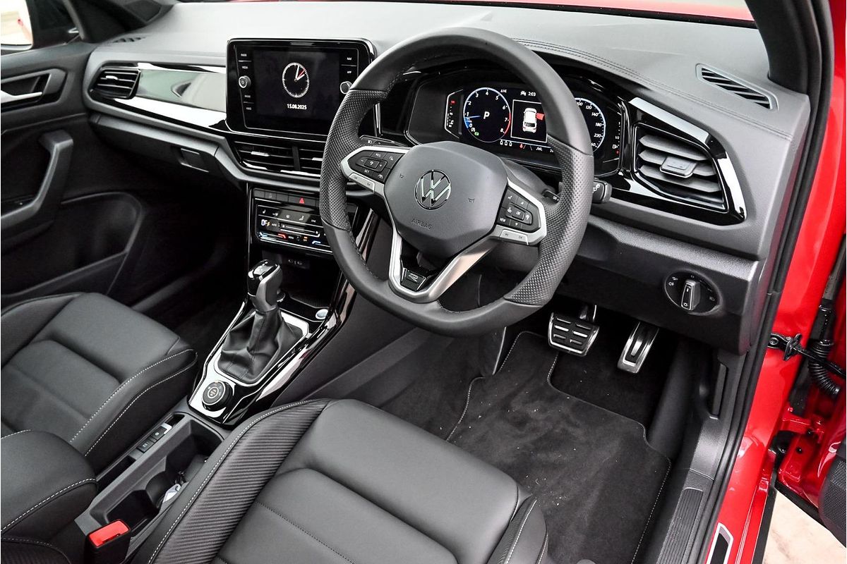 2025 Volkswagen T-Roc 140TSI R-Line D11