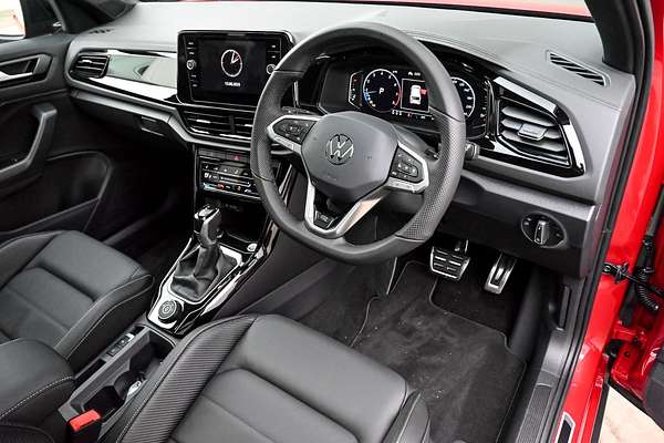 2025 Volkswagen T-Roc 140TSI R-Line D11