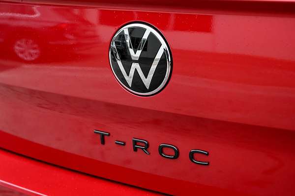2025 Volkswagen T-Roc 140TSI R-Line D11