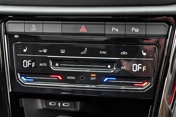 2025 Volkswagen T-Roc 140TSI R-Line D11