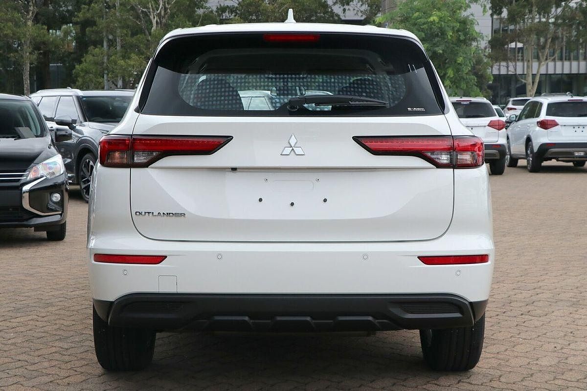 2025 Mitsubishi Outlander ES ZM