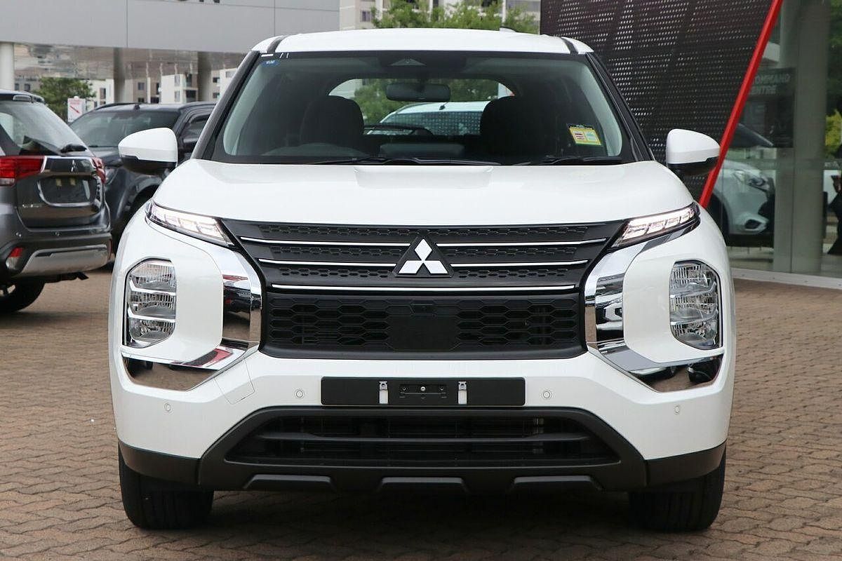 2025 Mitsubishi Outlander ES ZM