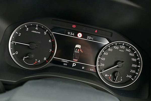 2025 Mitsubishi Outlander ES ZM