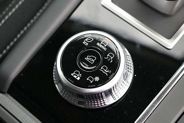 2025 Mitsubishi Outlander ES ZM