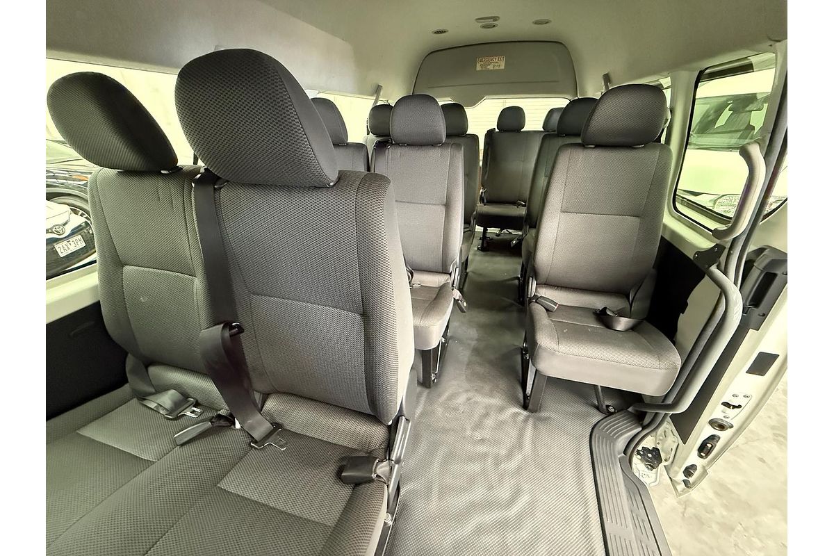 2016 Toyota Hiace Commuter TRH223R