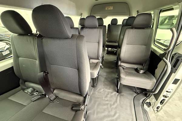 2016 Toyota Hiace Commuter TRH223R
