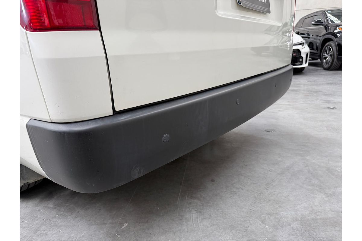 2016 Toyota Hiace Commuter TRH223R