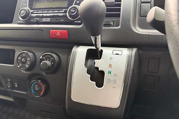 2016 Toyota Hiace Commuter TRH223R