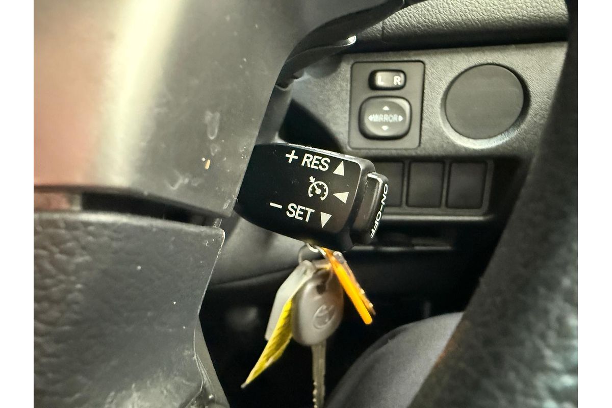 2016 Toyota Hiace Commuter TRH223R