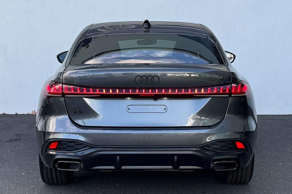 2025 Audi A5 TFSI 150kW S line B10