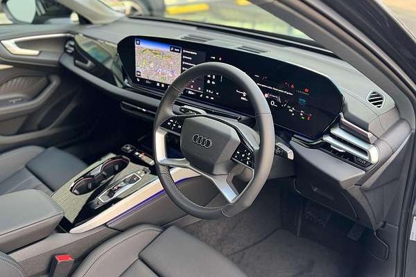 2025 Audi A5 TFSI 150kW S line B10