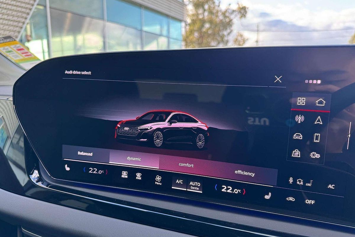 2025 Audi A5 TFSI 150kW S line B10