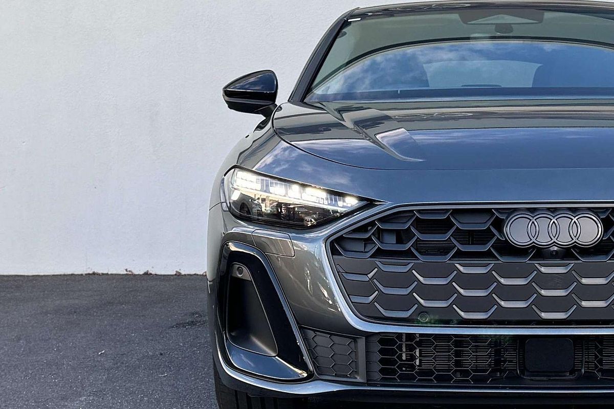 2025 Audi A5 TFSI 150kW S line B10