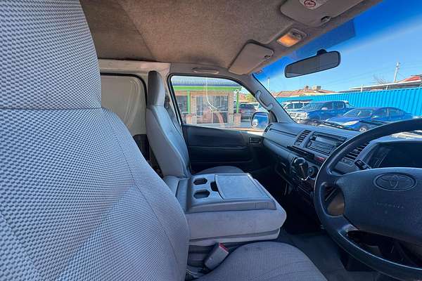2006 Toyota Hiace  TRH201R LWB