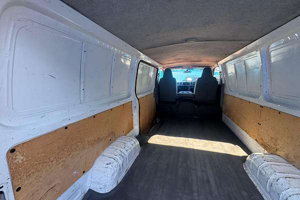 2006 Toyota Hiace  TRH201R LWB