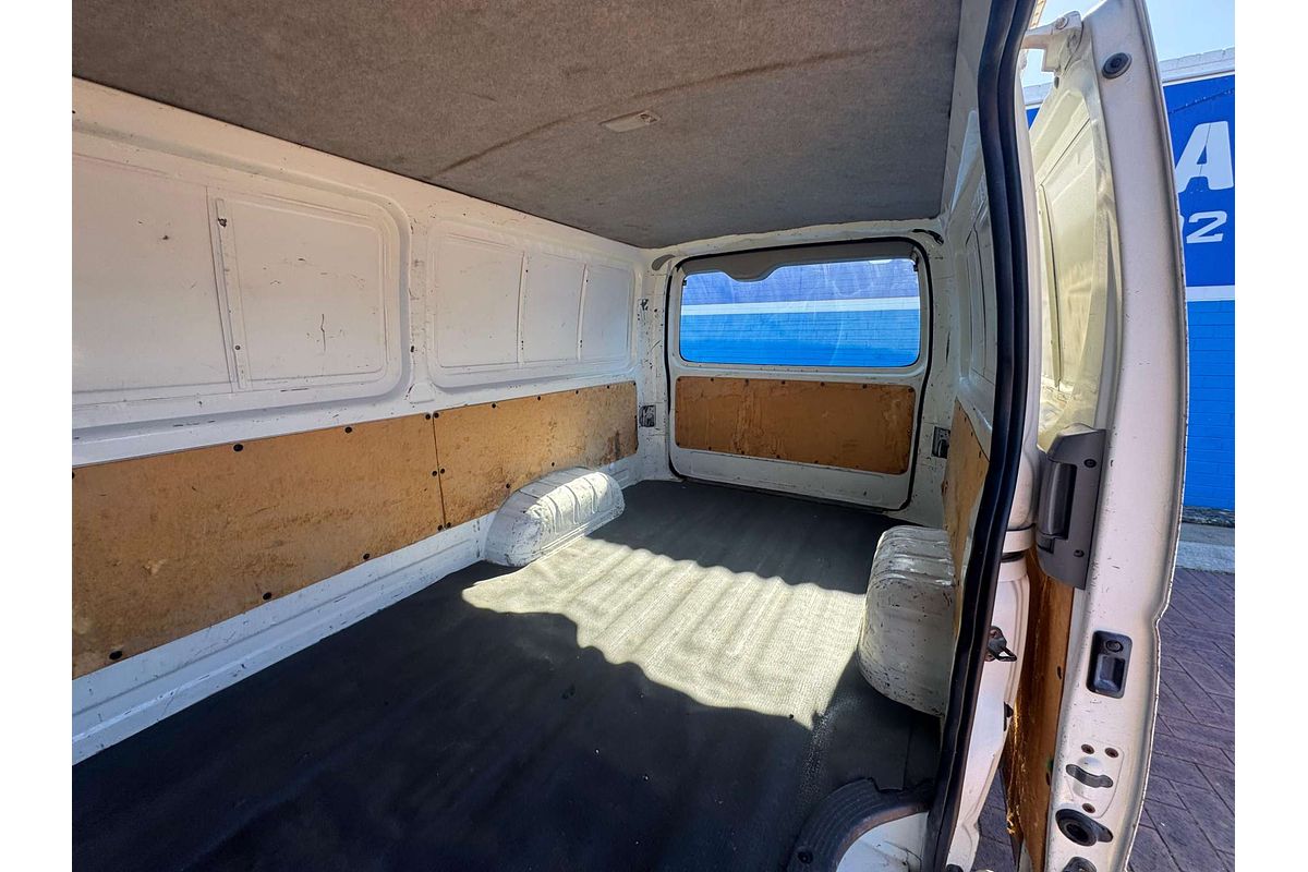 2006 Toyota Hiace  TRH201R LWB