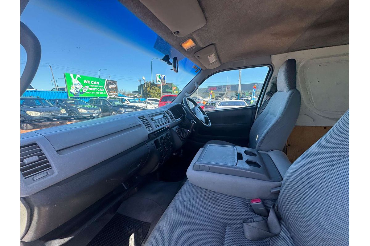 2006 Toyota Hiace  TRH201R LWB