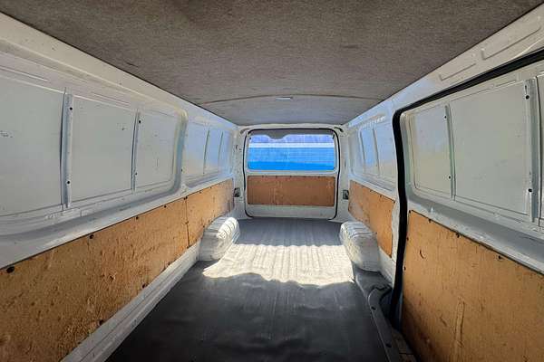 2006 Toyota Hiace  TRH201R LWB