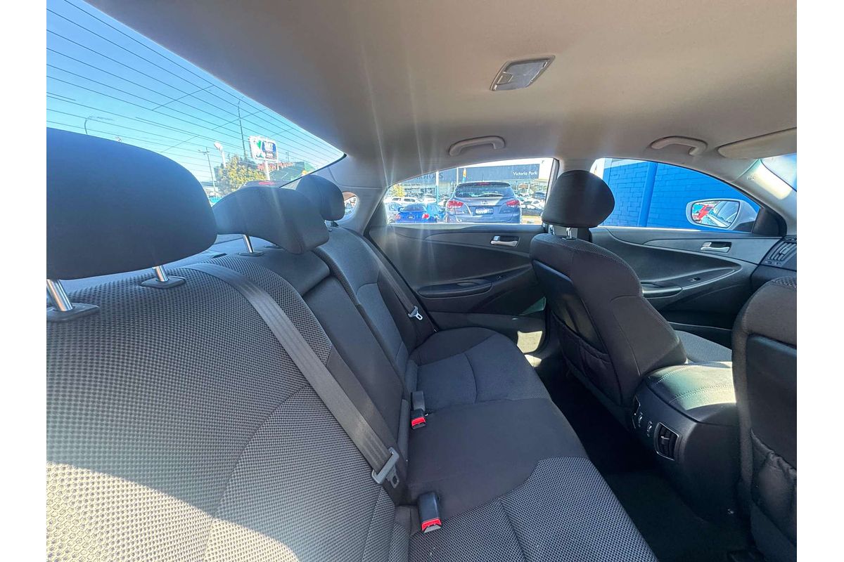 2012 Hyundai i45 Active YF