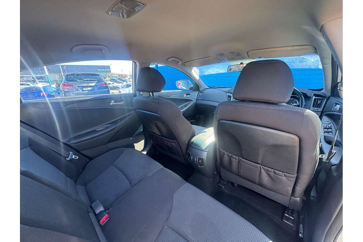 2012 Hyundai i45 Active YF