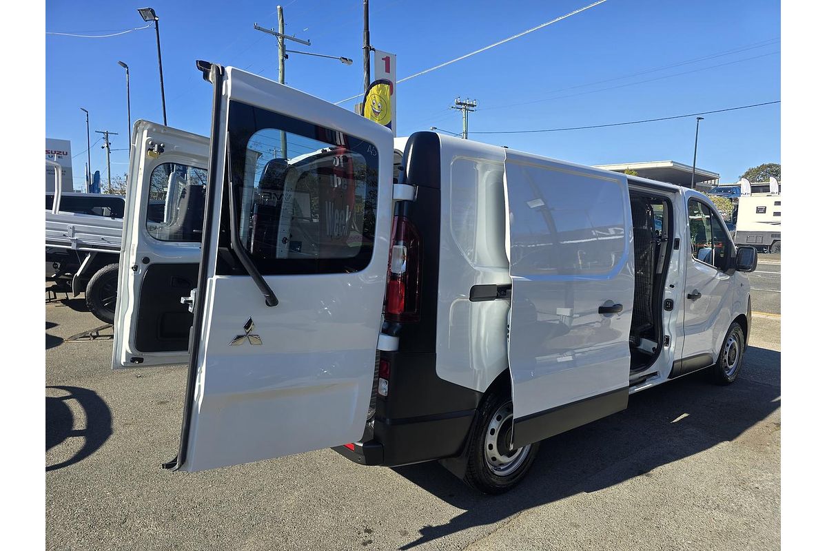 2021 Mitsubishi Express GLX SN LWB