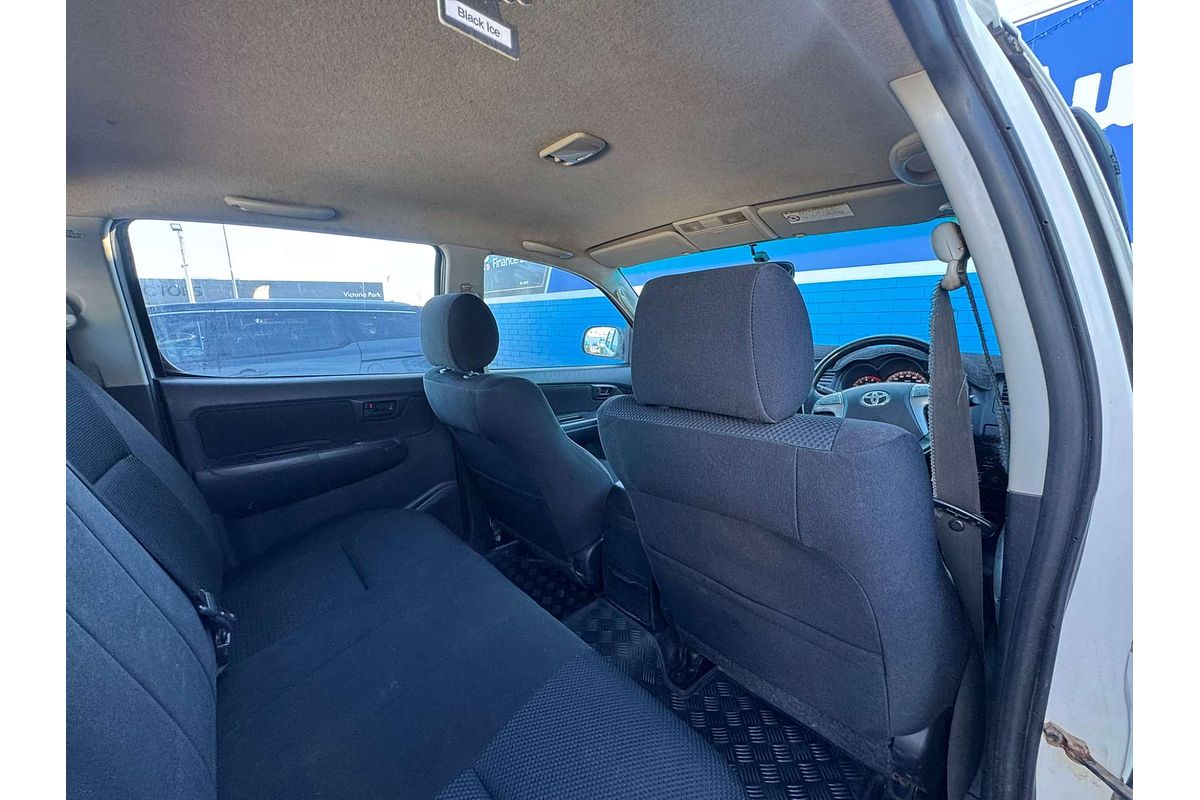 2014 Toyota Hilux SR KUN26R 4X4