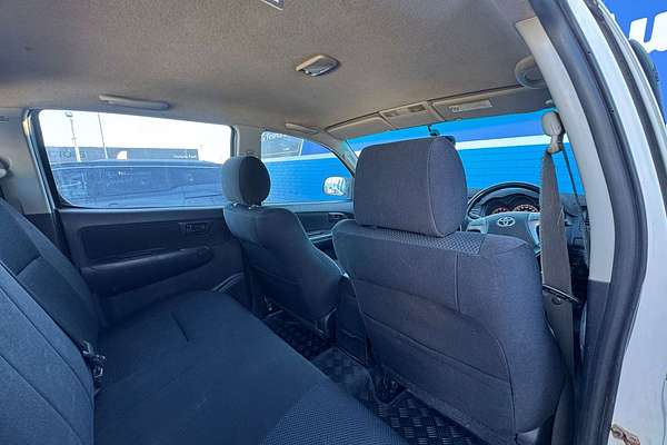 2014 Toyota Hilux SR KUN26R 4X4