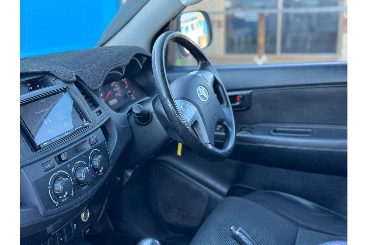 2014 Toyota Hilux SR KUN26R 4X4