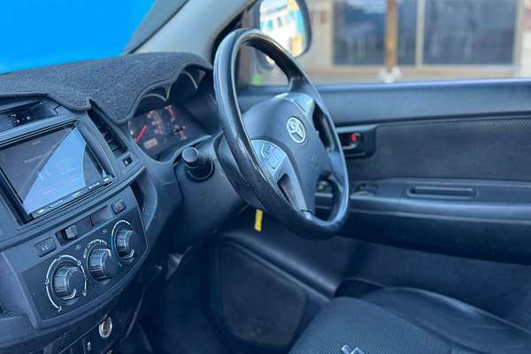 2014 Toyota Hilux SR KUN26R 4X4