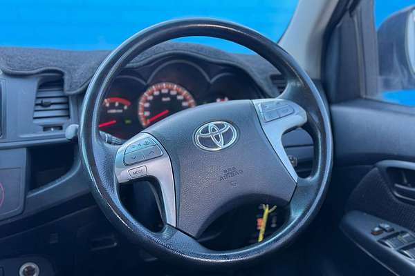 2014 Toyota Hilux SR KUN26R 4X4