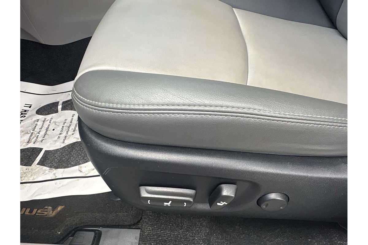 2015 Toyota Prius V Five