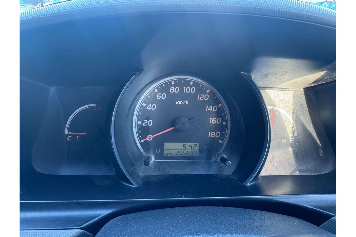 2005 Toyota Hiace Commuter KDH222R