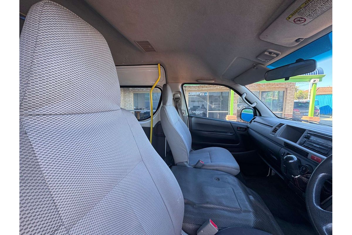 2005 Toyota Hiace Commuter KDH222R