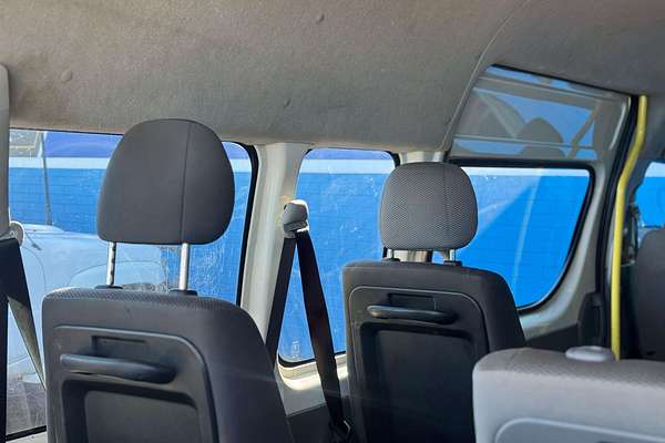 2005 Toyota Hiace Commuter KDH222R