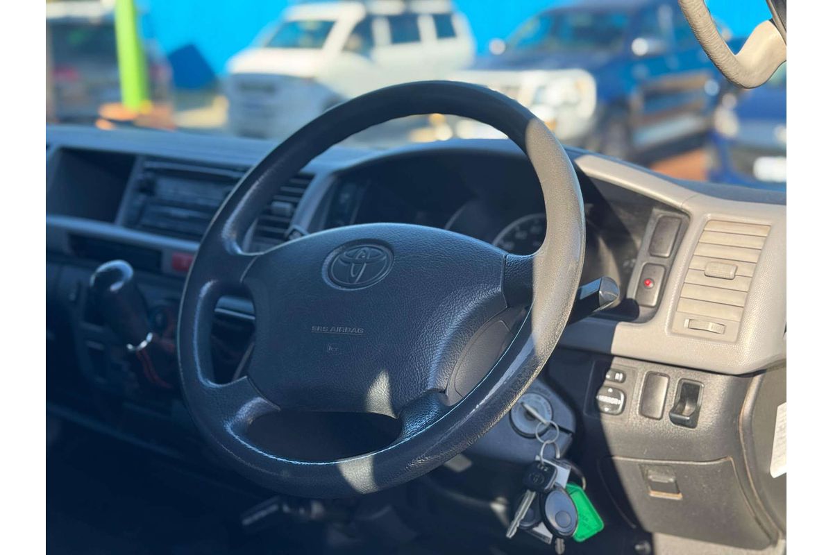 2005 Toyota Hiace Commuter KDH222R