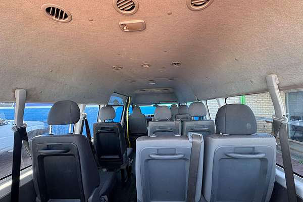 2005 Toyota Hiace Commuter KDH222R