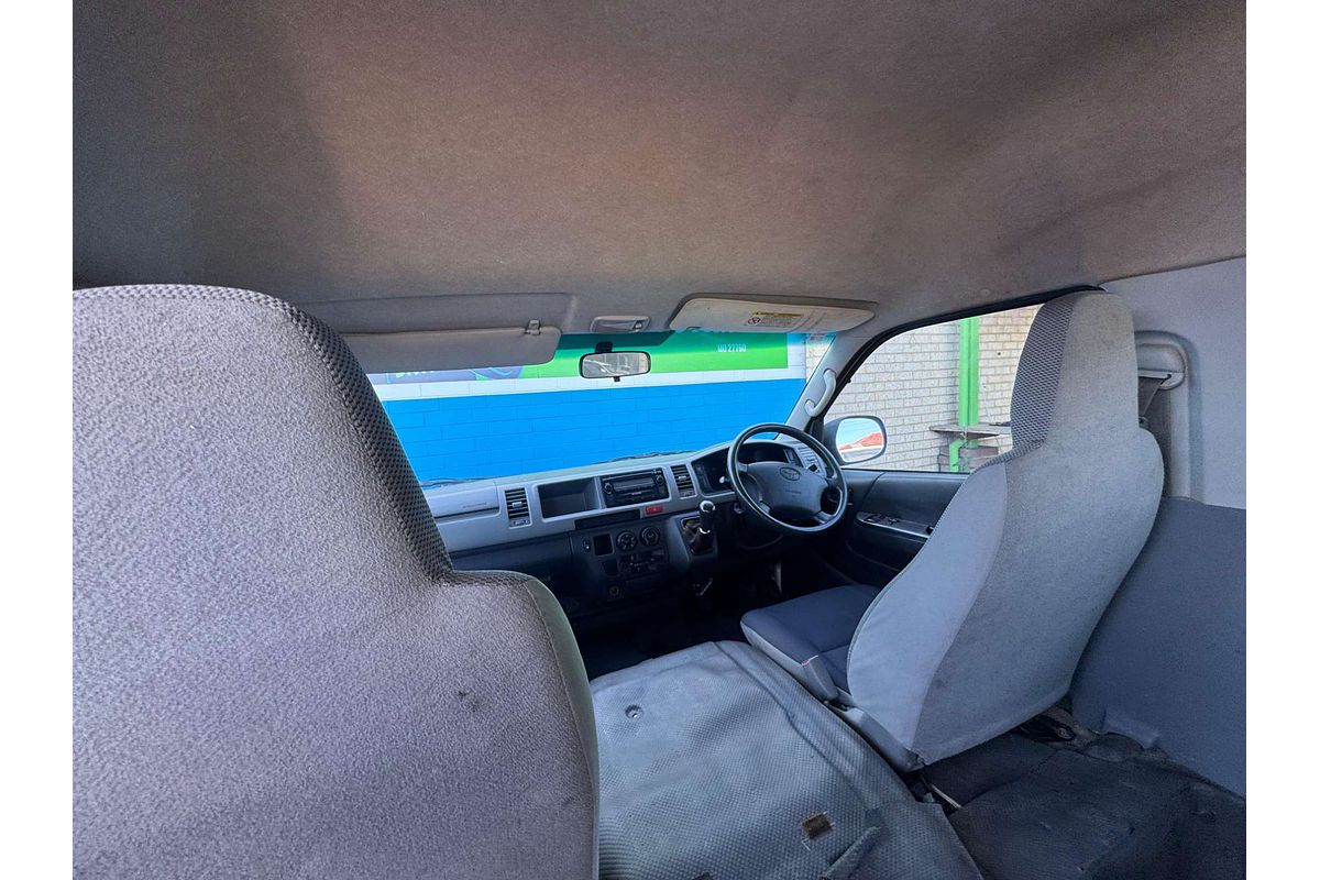 2005 Toyota Hiace Commuter KDH222R
