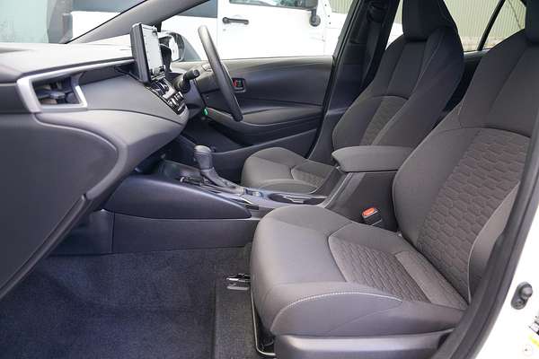 2018 Toyota Corolla Ascent Sport Hybrid ZWE211R