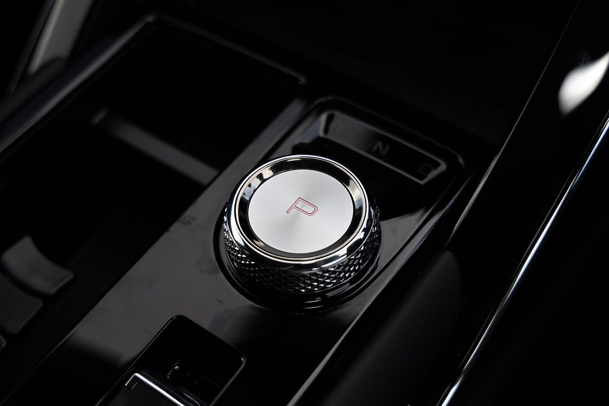 2025 GWM Haval H6 Lux Hybrid B01
