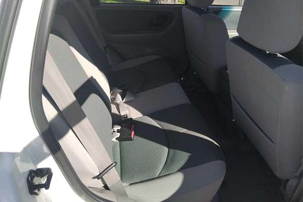2004 Mazda Tribute Limited Sport