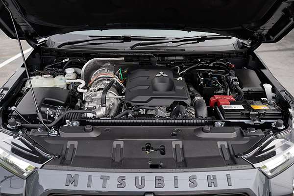 2025 Mitsubishi Triton GSR MV 4X4