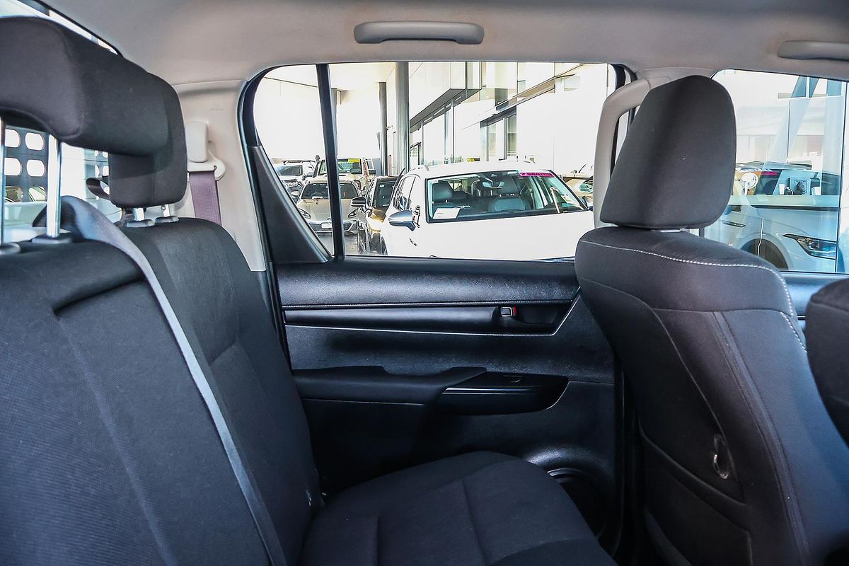 2023 Toyota Hilux SR GUN126R 4X4