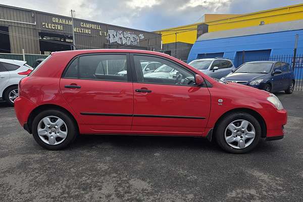 2004 Toyota Corolla Ascent ZZE122R
