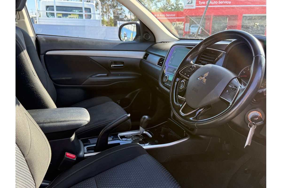 2017 Mitsubishi Outlander LS ZK