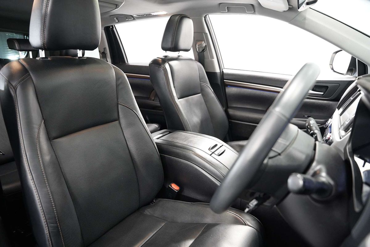 2016 Toyota Kluger Grande GSU50R