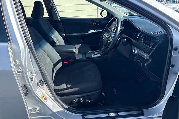 2017 Toyota Camry Atara S ASV50R