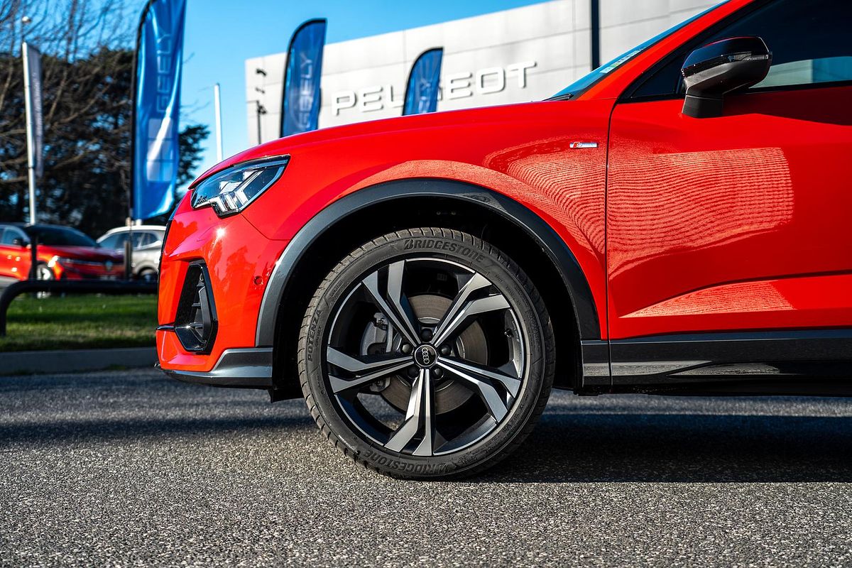 2025 Audi Q3 40 TFSI S line F3