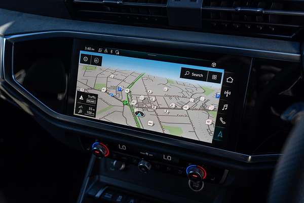 2025 Audi Q3 40 TFSI S line F3